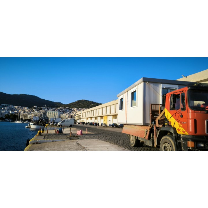 Truck /crane transport by ship per meter