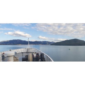 Staff transportation by ship