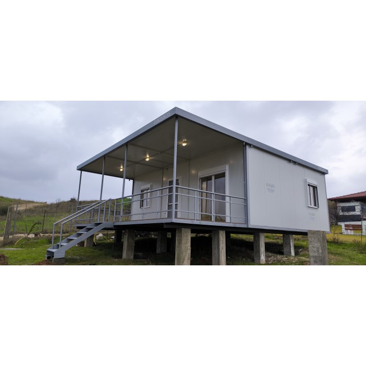 Canopy With Support Columns and Deck width 3.00