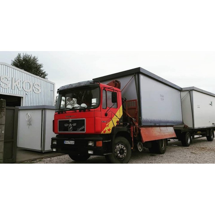 Transportation with trucks equiped with crane...