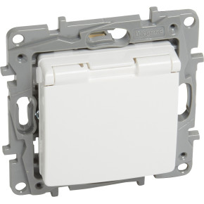 Legrand Niloe Power Socket... 2