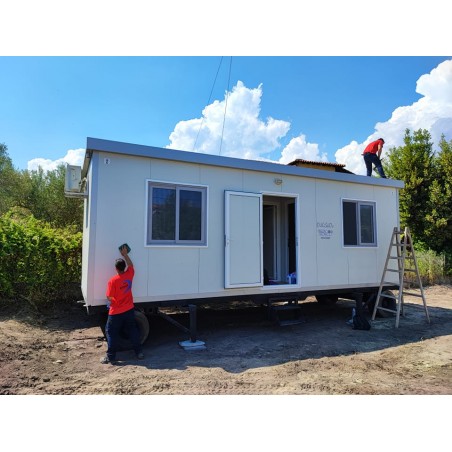 Oikiskos exterior cleaning